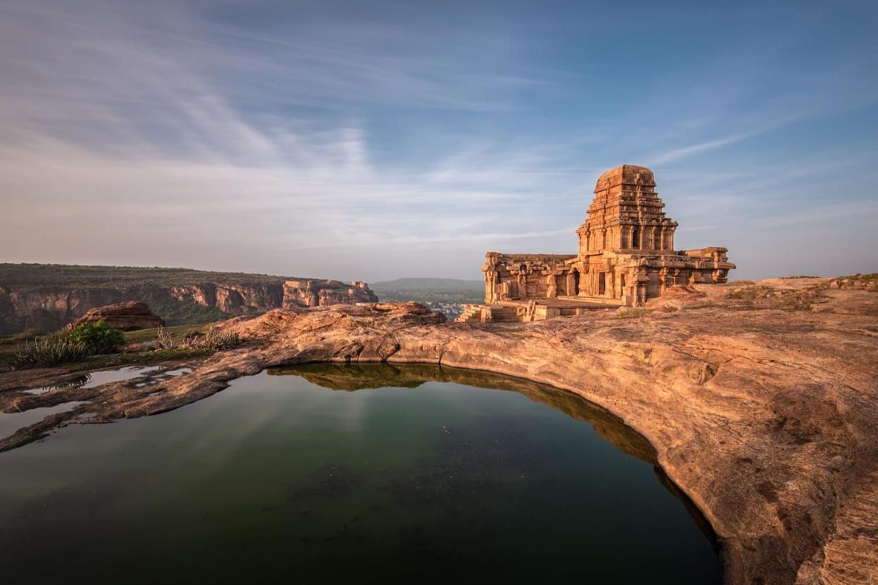 Agastya Villa By Veo - Part Of Stayvista Badami Extérieur photo
